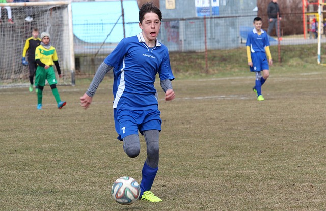 联盟第一!骑士36分狂胜尼克斯6连胜 米切尔27分布伦森26分.